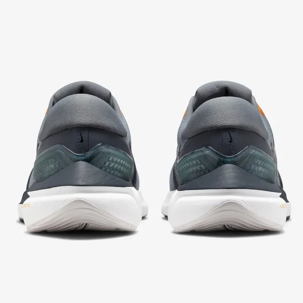Nike Air Zoom Vomero 16 