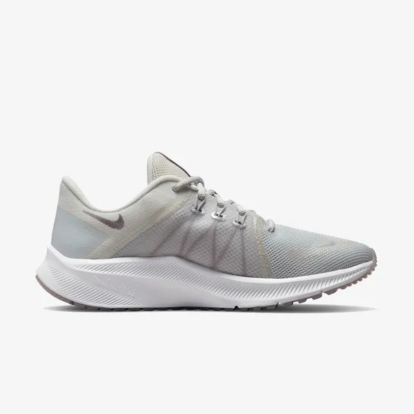 Nike Quest 4 Premium 