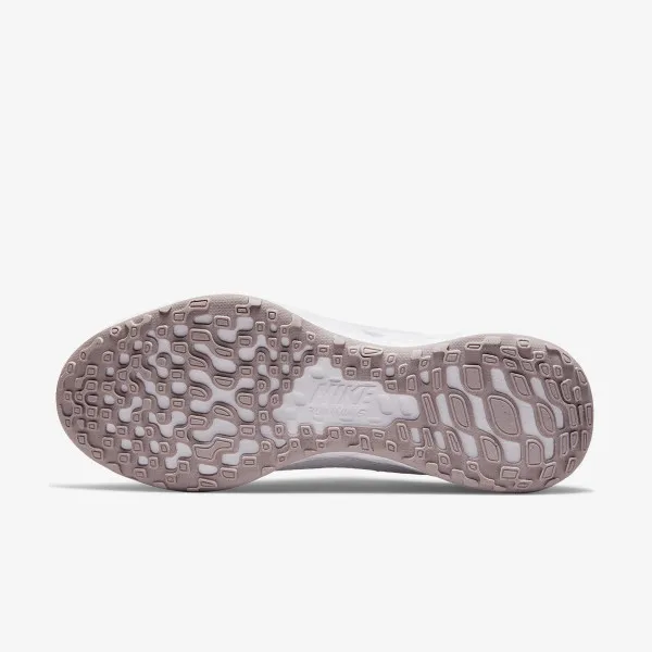 Nike Revolution 6 Next Nature Premium 
