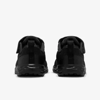 Nike Revolution 6 