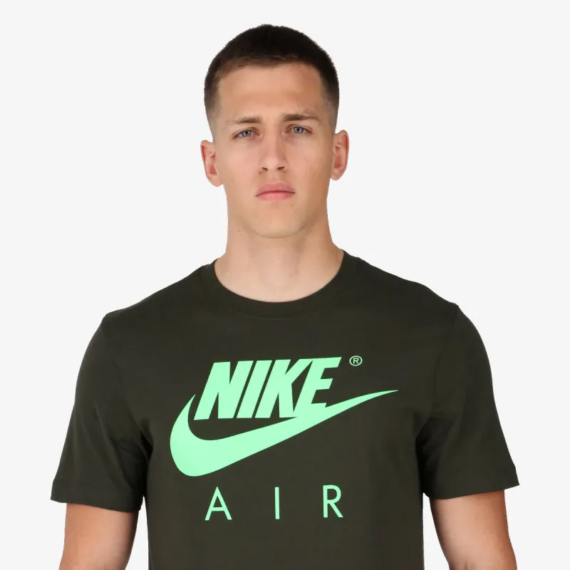 Nike Sportswear 