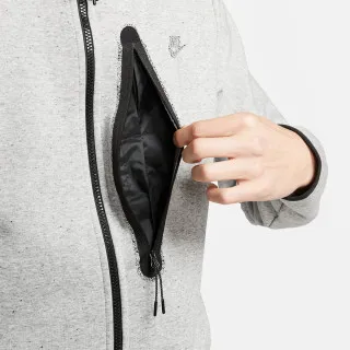 Nike Sportswear Tech 
