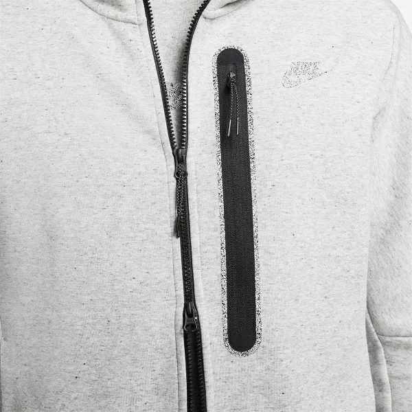 Nike Sportswear Tech 