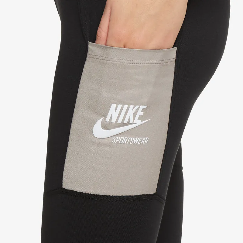 Nike Sportswear Heritage 