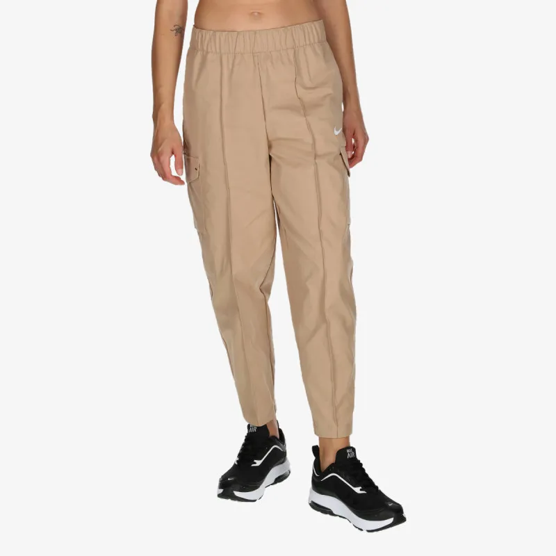 Nike Sportswear Essential 