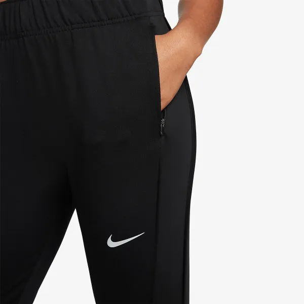 Nike Therma-FIT Essential 