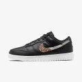 Nike SB Dunk Low SE