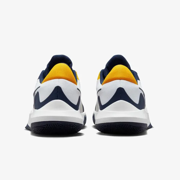 Nike Precision 6 
