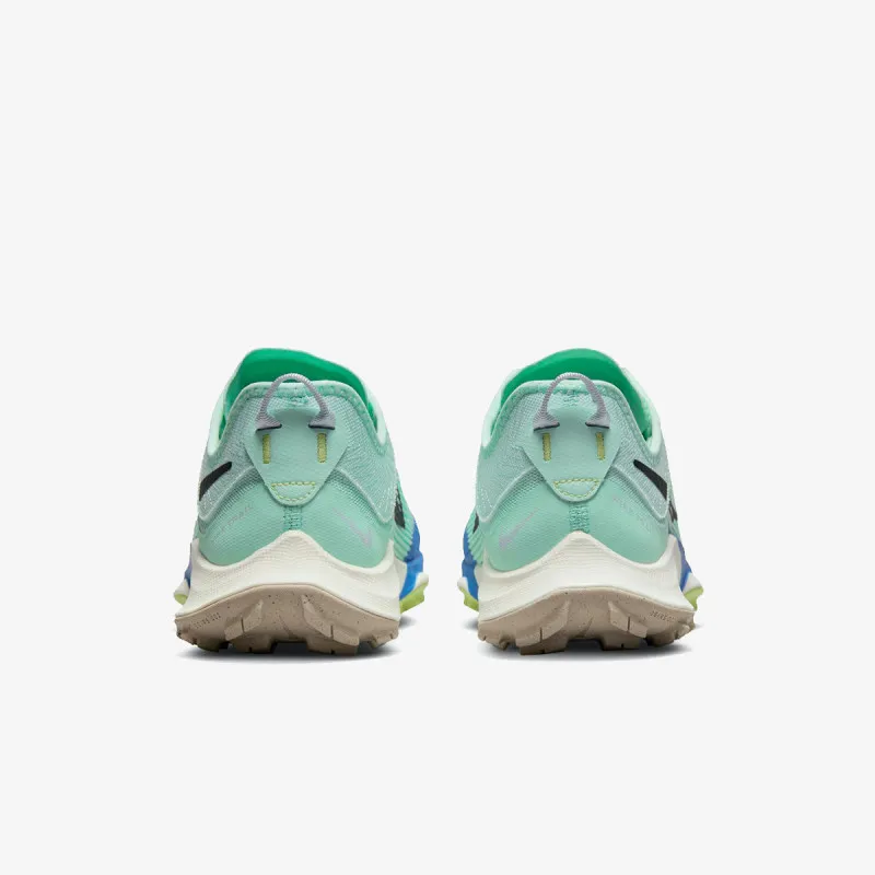 Nike W NIKE AIR ZOOM TERRA KIGER 8 