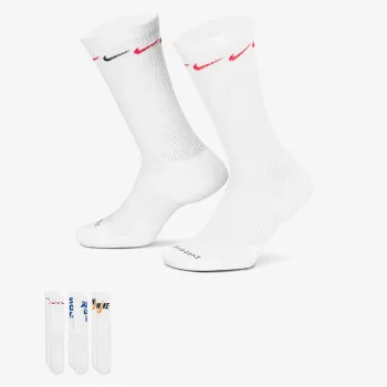 Nike Everyday Plus Cushioned 