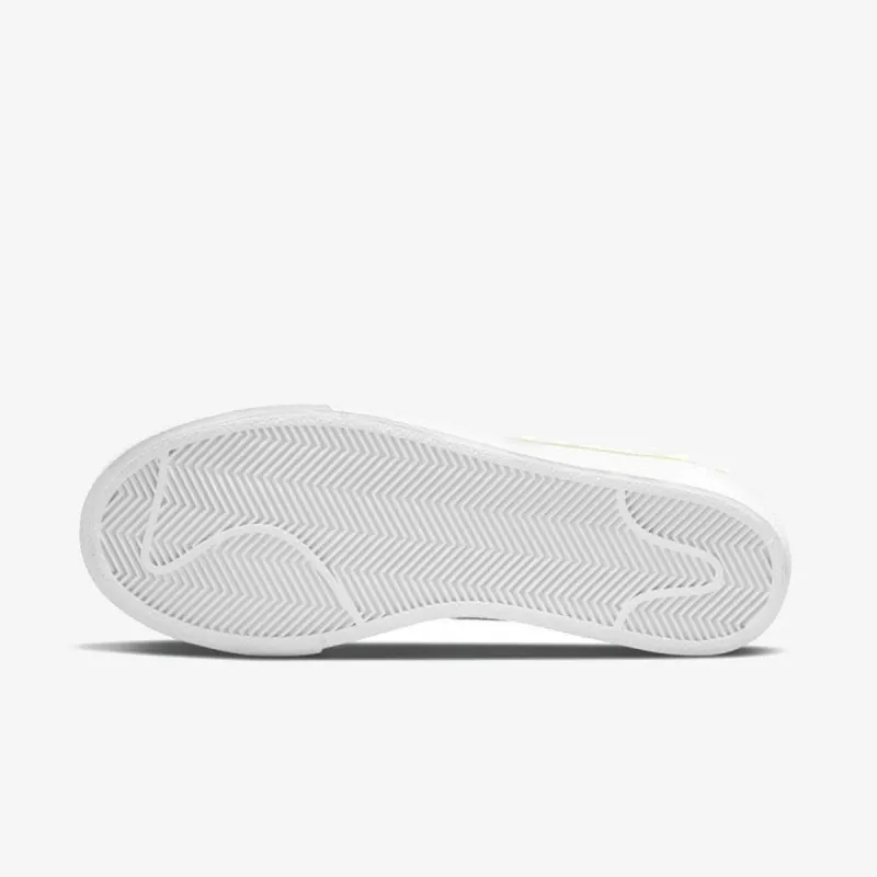 Nike Blazer Low Platform 