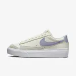 Nike Blazer Low Platform 