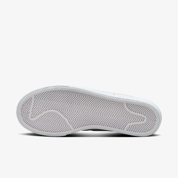 Nike Blazer Low Platform 
