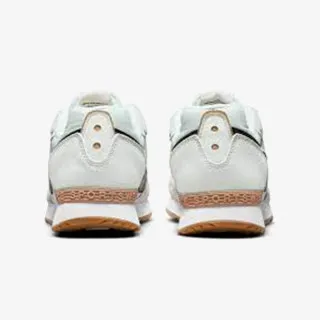 Nike Venture Runner 