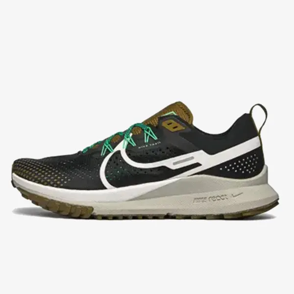 Nike Pegasus Trail 4 