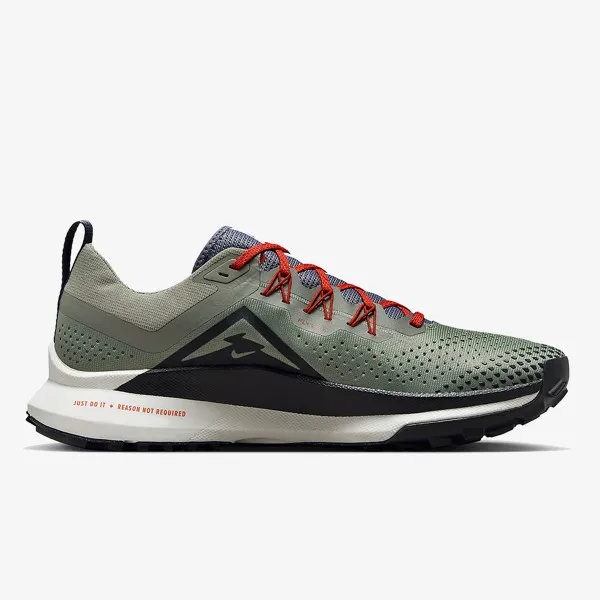 Nike Pegasus Trail 4 