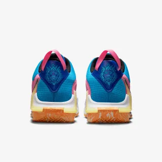 Nike LeBron Witness 7 