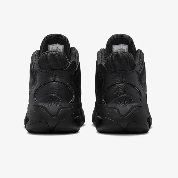 Nike Jordan Max Aura 4 