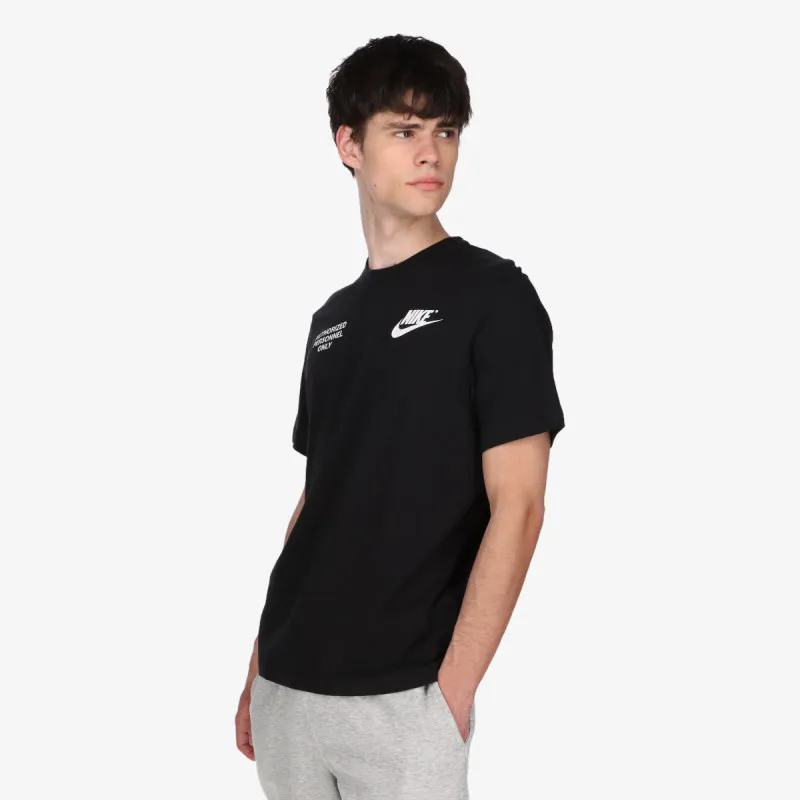 Nike Sportswear 