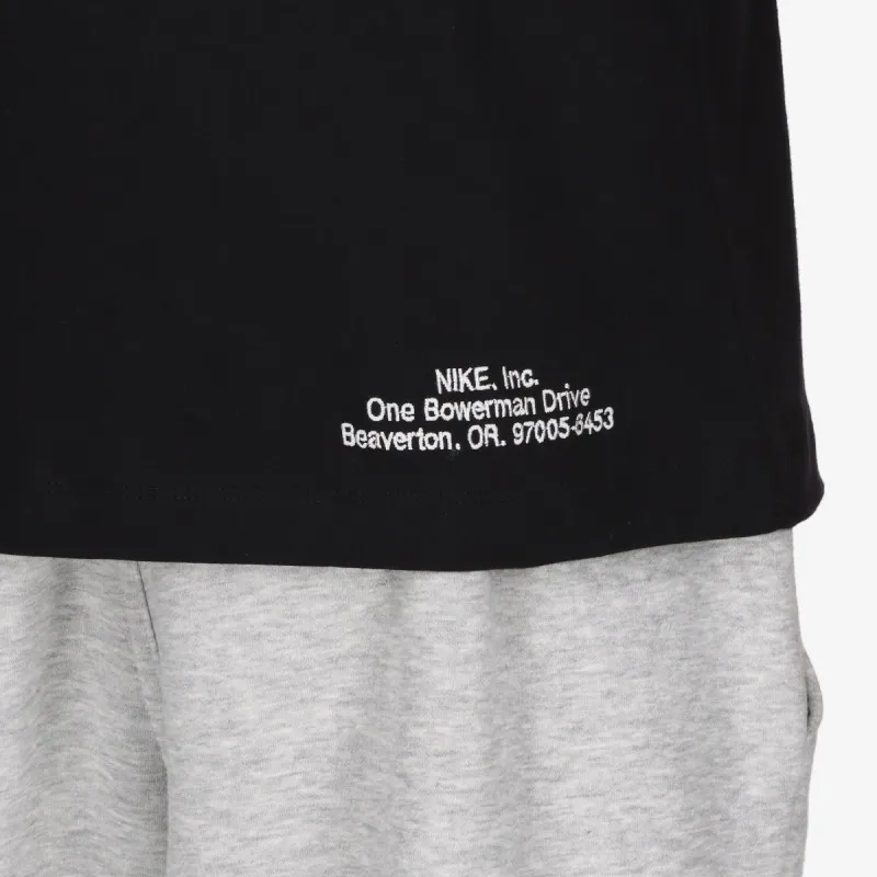 Nike Sportswear 