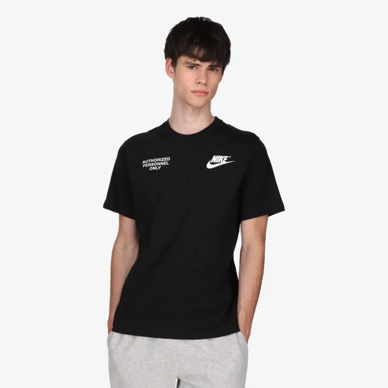 Nike Sportswear 
