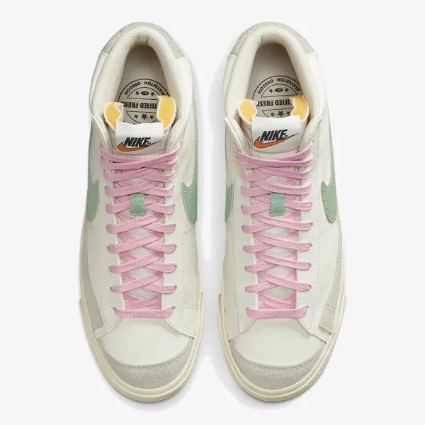 Nike Blazer Mid ’77 