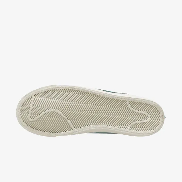 Nike Blazer Low '77 Jumbo 