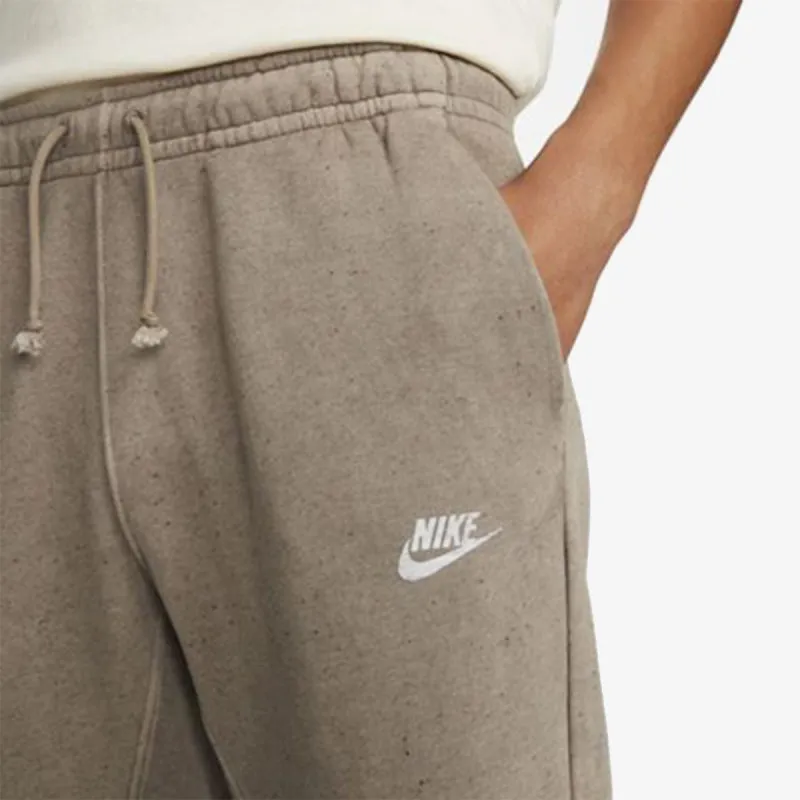 Nike Club Fleece+ 