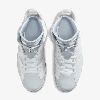 Nike WMNS AIR JORDAN 6 RETRO 
