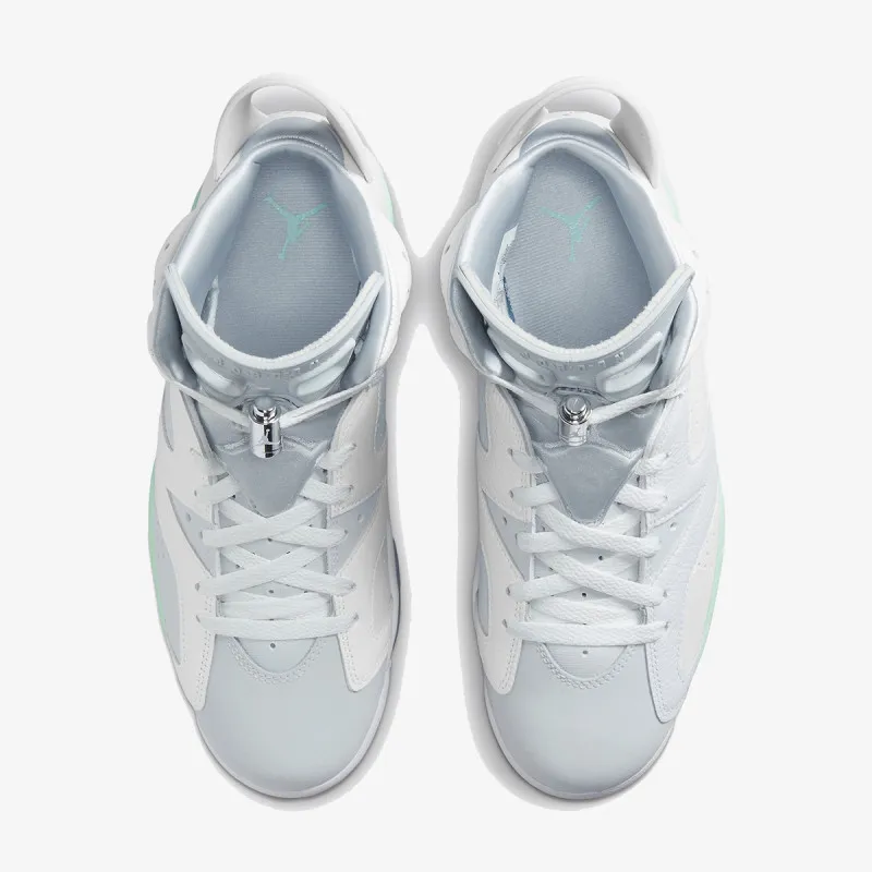 Nike WMNS AIR JORDAN 6 RETRO 