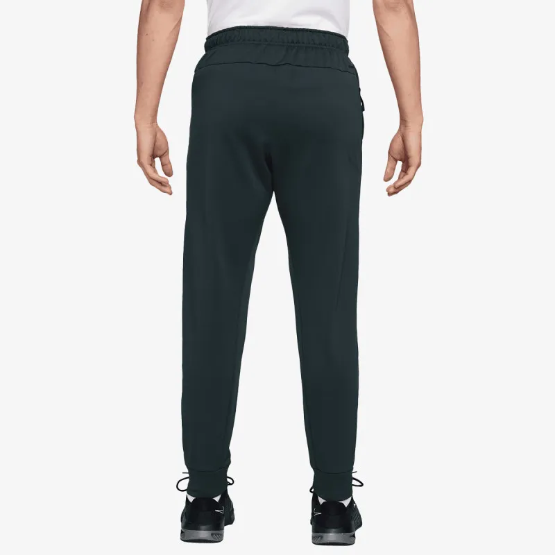 Nike Therma 
