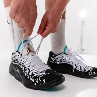 Nike Zion 3 