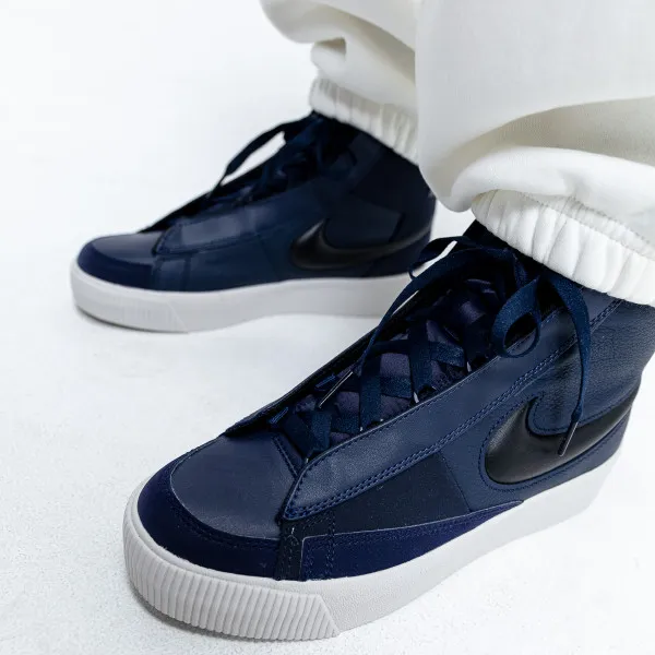 Nike Blazer Mid Victory 