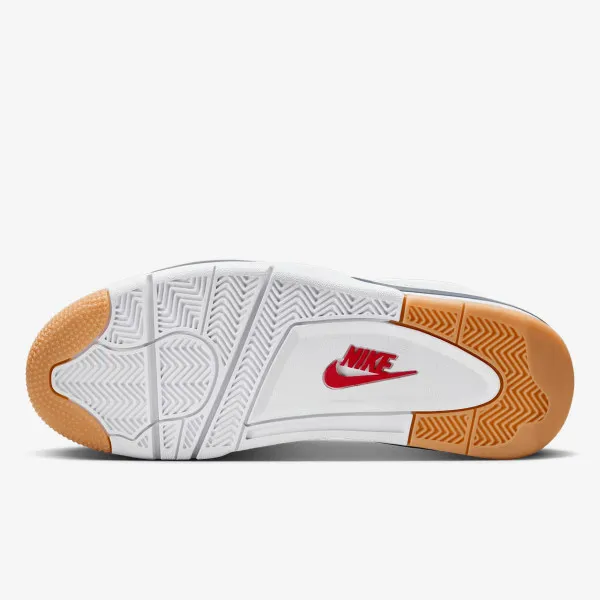 Nike AIR JORDAN 4 RETRO SP 