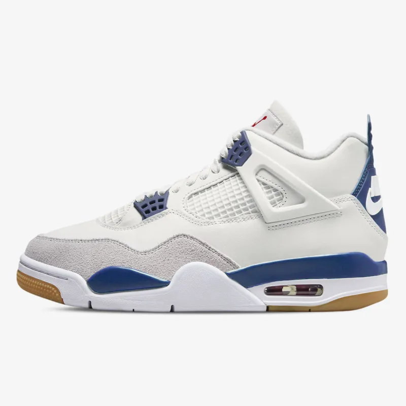 Nike AIR JORDAN 4 RETRO SP 