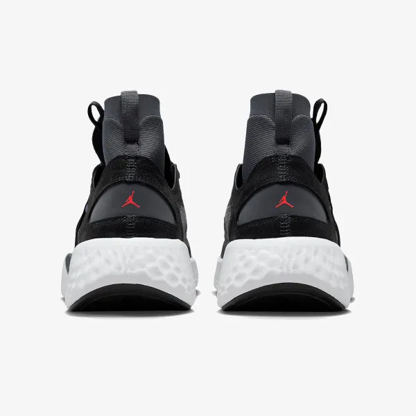 Nike JORDAN DELTA 3 MID 