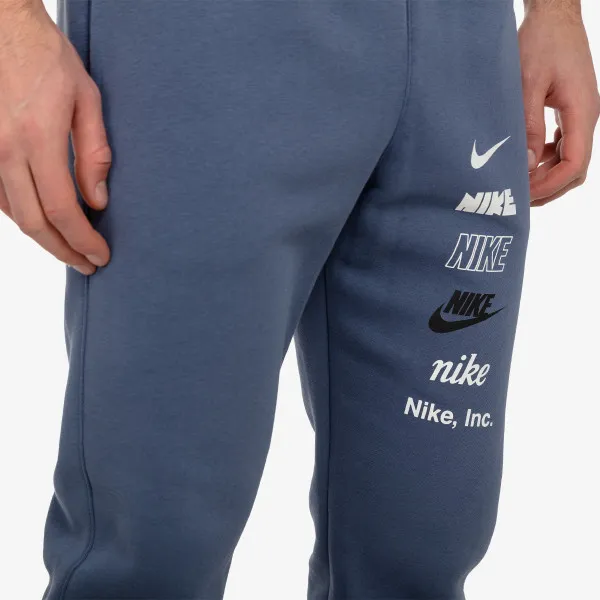 Nike Club Fleece+ 