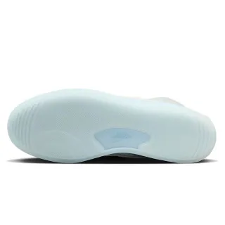 Nike BLAZER REVENANT