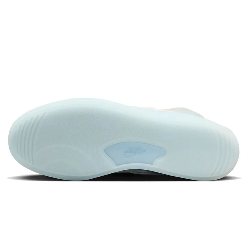 Nike BLAZER REVENANT