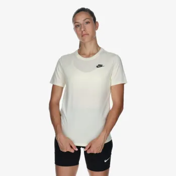Nike Sportswear Club Essential 