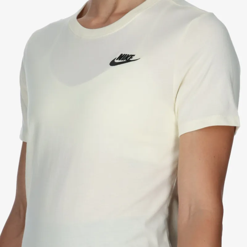 Nike Sportswear Club Essential 