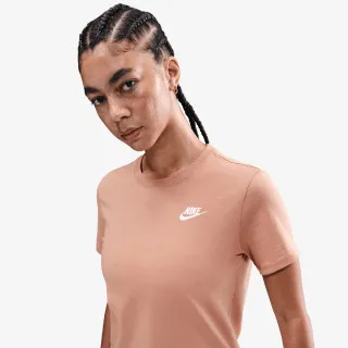 Nike Sportswear Club 