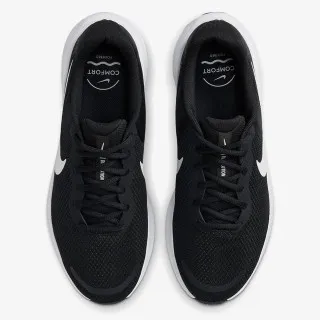 Nike Revolution 7 