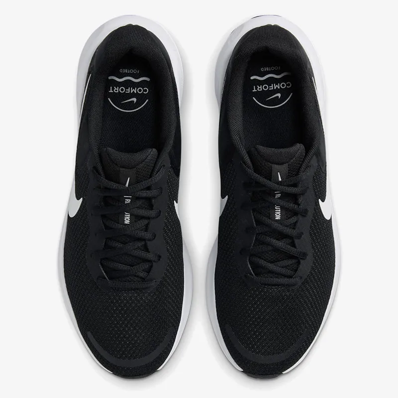 Nike Revolution 7 