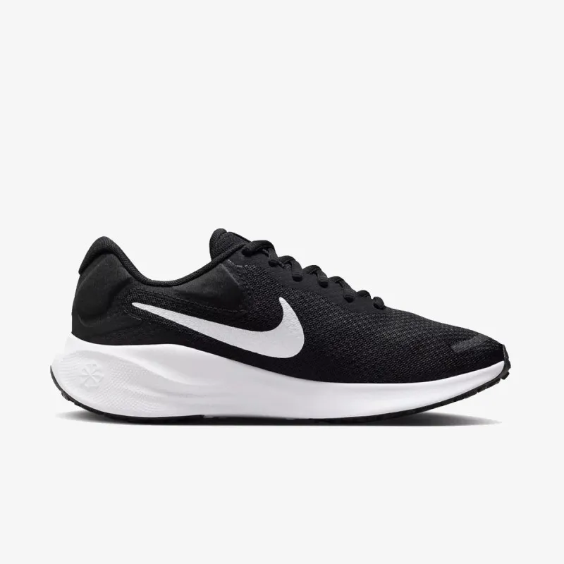 Nike Revolution 7 