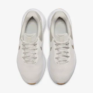 Nike Revolution 7 