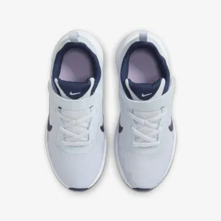 Nike Revolution 7 