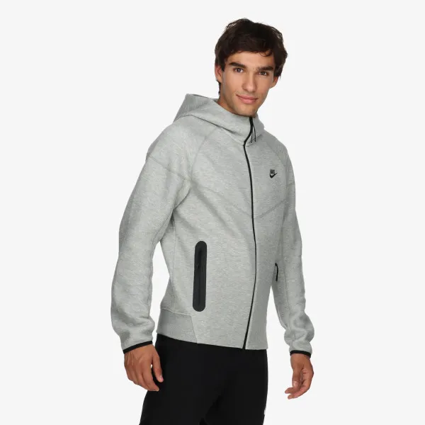 Nike Tech Fleece 