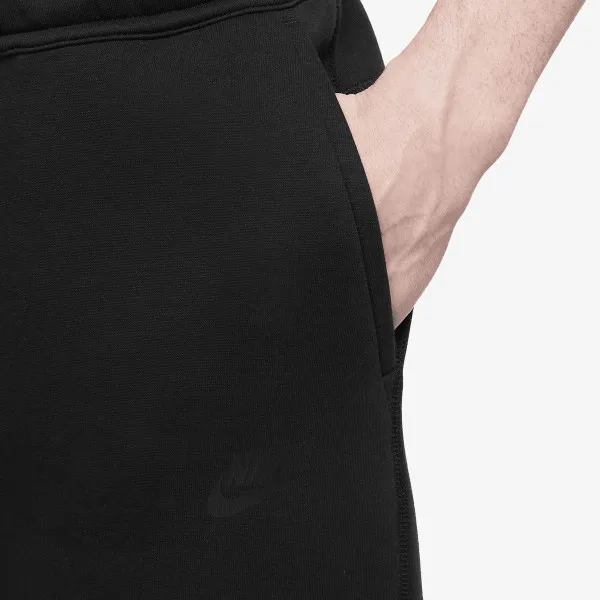 Nike Tech Fleece 