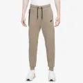 Nike M NK TCH FLC JGGR 